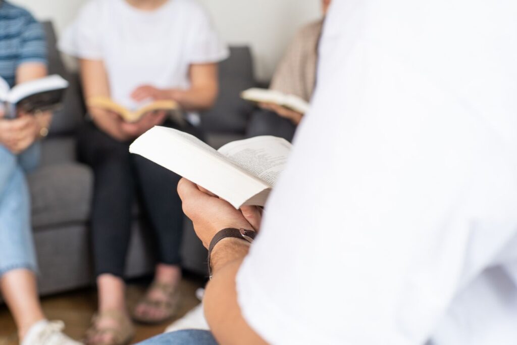 gemeinsames Studieren der Bibel